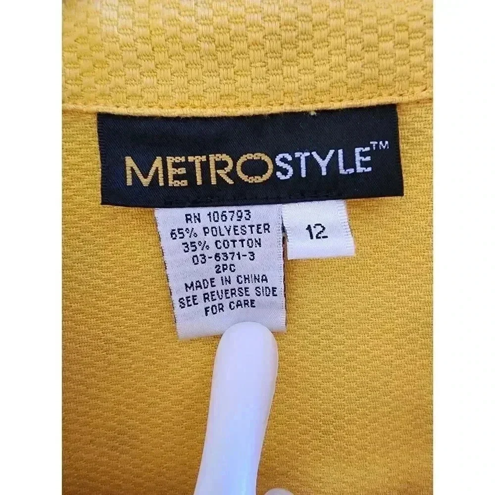 Metrostyle Yellow Cropped Blazer Structured Size 12 - Picture 3 of 6